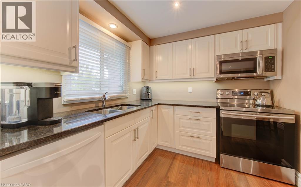 45 Shuh Avenue, Kitchener, Ontario  N2A 2Y1 - Photo 12 - 40780424