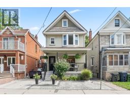 237 BARTLETT AVENUE, Toronto, Ontario
