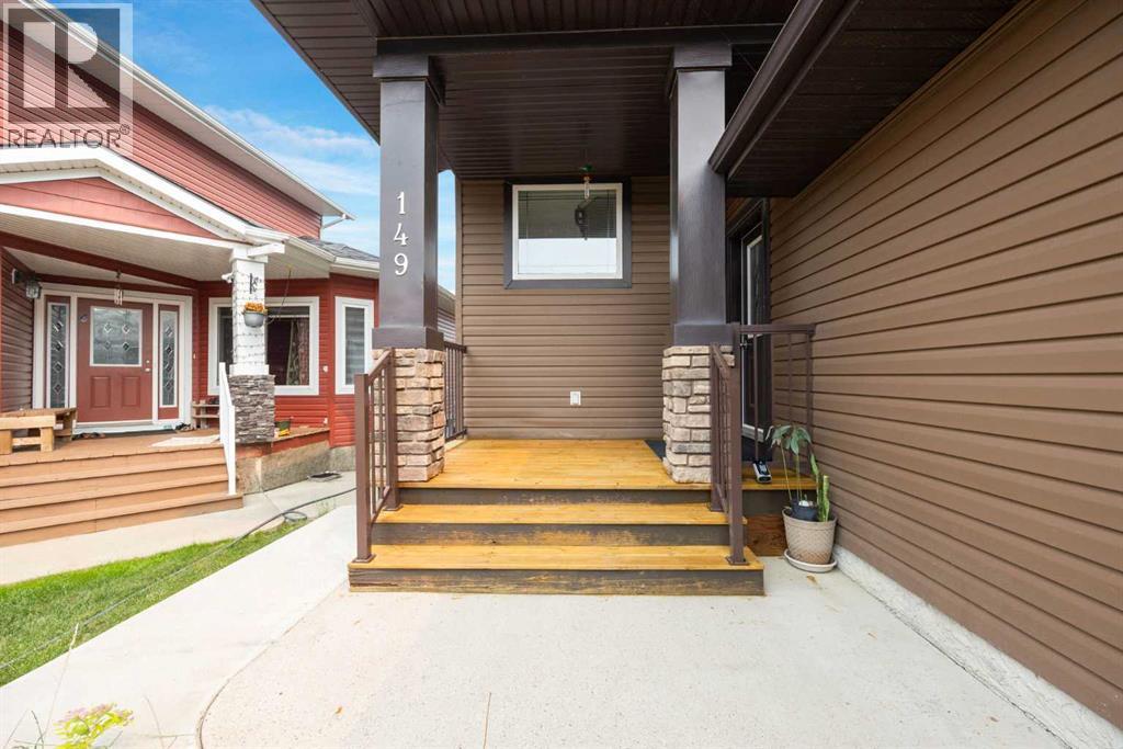 149 Pintail Place, Fort Mcmurray, Alberta  T9K 0R1 - Photo 2 - A2265892