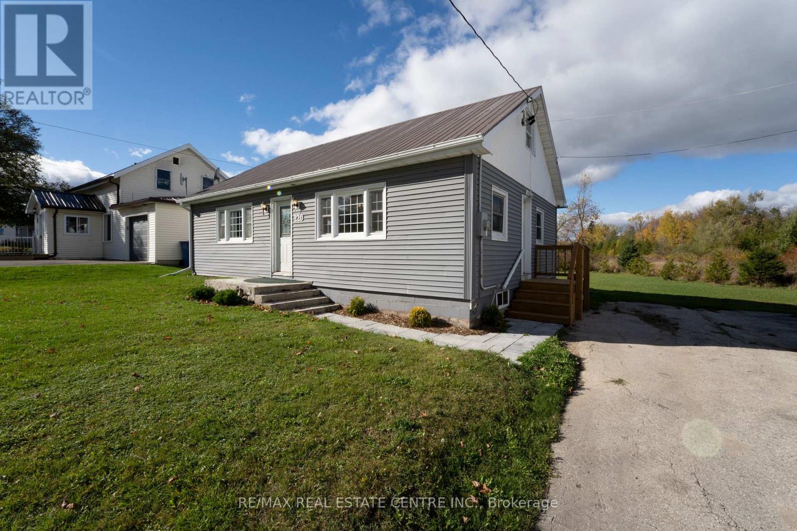 220 Owen Sound Street, Southgate, Ontario  N0C 1C0 - Photo 2 - X12477168