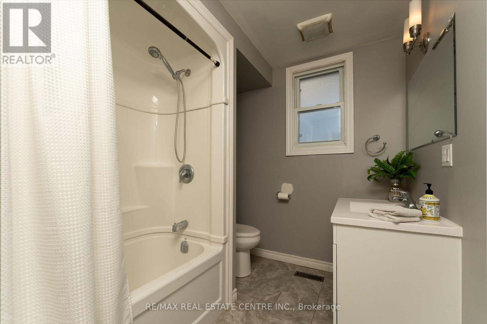 220 Owen Sound Street, Southgate, Ontario  N0C 1C0 - Photo 20 - X12477168