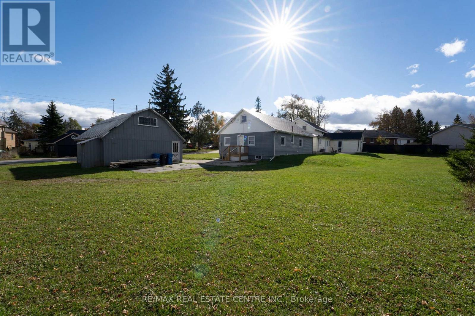 220 Owen Sound Street, Southgate, Ontario  N0C 1C0 - Photo 32 - X12477168