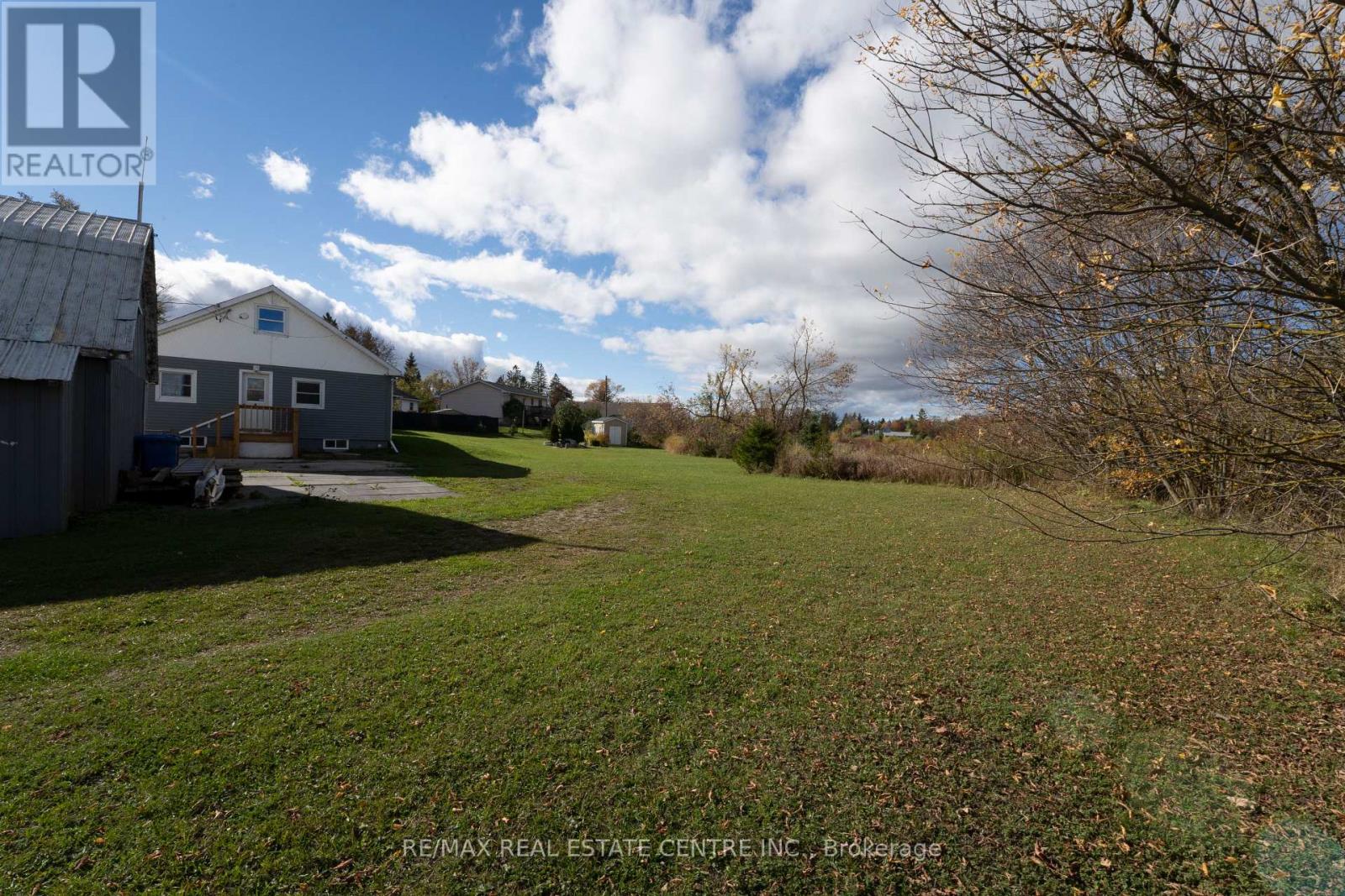220 Owen Sound Street, Southgate, Ontario  N0C 1C0 - Photo 33 - X12477168