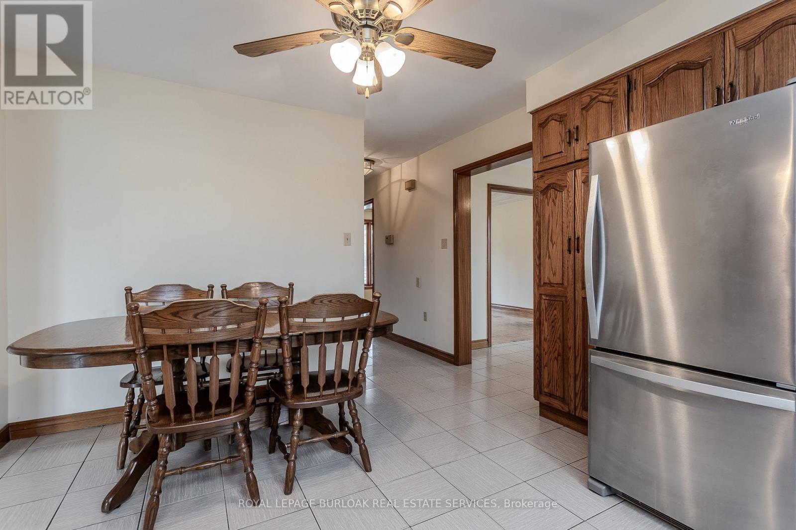 18 Marcel Place, Hamilton, Ontario  L9B 1W3 - Photo 18 - X12477179