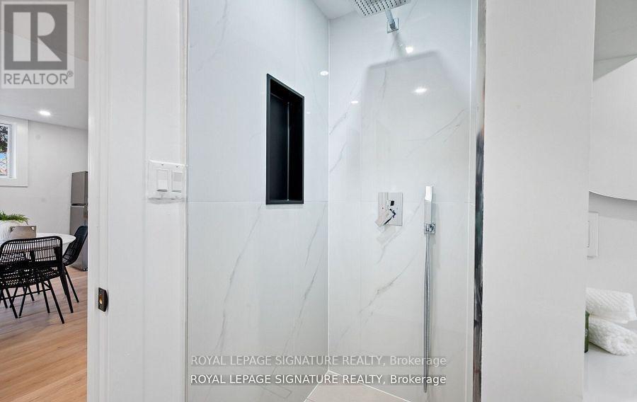 105 Lilacside Drive, Hamilton, Ontario  L8V 2L8 - Photo 40 - X12477212