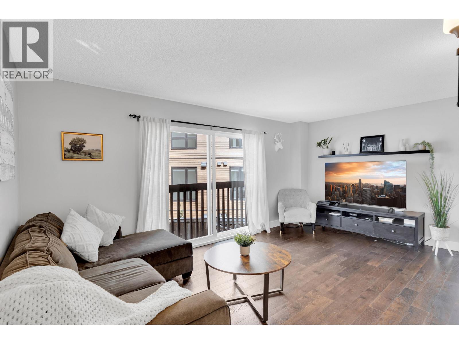 160 JAMES ROAD, Port Moody, British Columbia