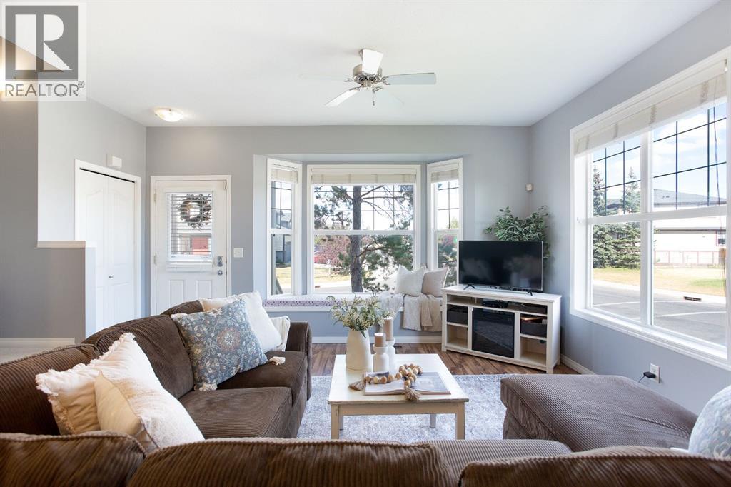 Property at 404, 703 Luxstone Square SW image 3