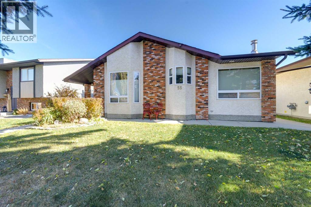 55 Mclevin Crescent, Red Deer, Alberta  T4R 1S8 - Photo 2 - A2264820
