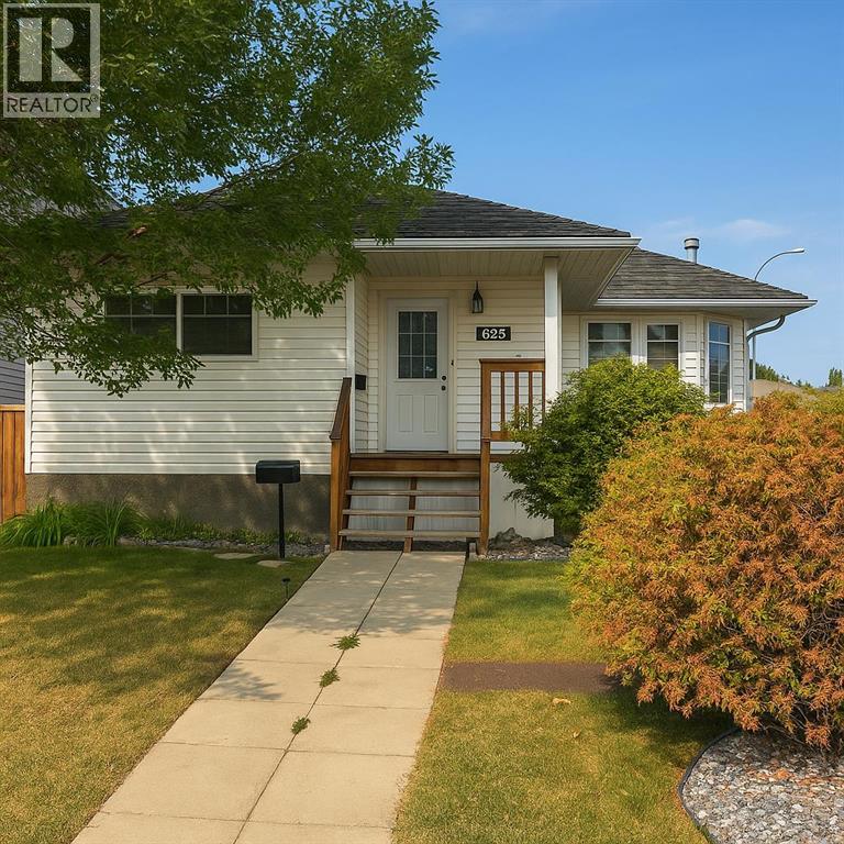 625 Lancaster Drive, Red Deer, Alberta  T4R 3N8 - Photo 1 - A2266319