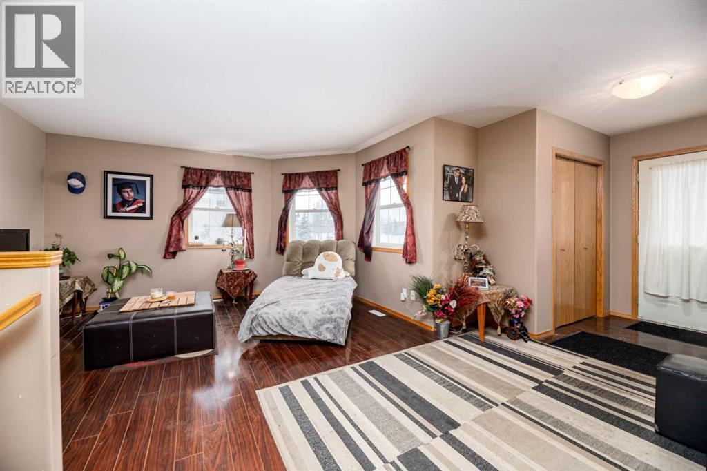 625 Lancaster Drive, Red Deer, Alberta  T4R 3N8 - Photo 4 - A2266319