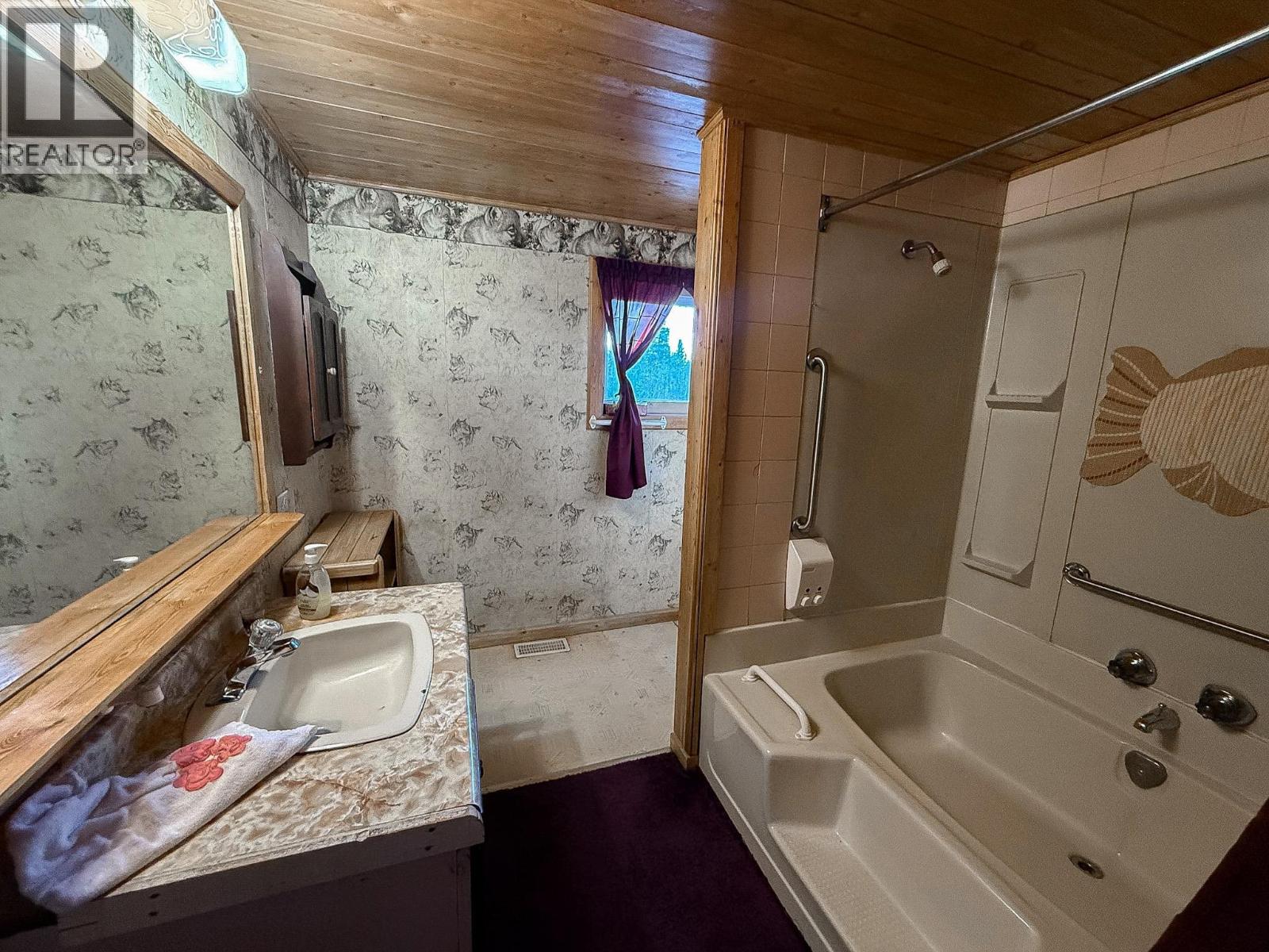 7031 Inman Road, Lone Butte, British Columbia  V0K 2E2 - Photo 12 - R3023894