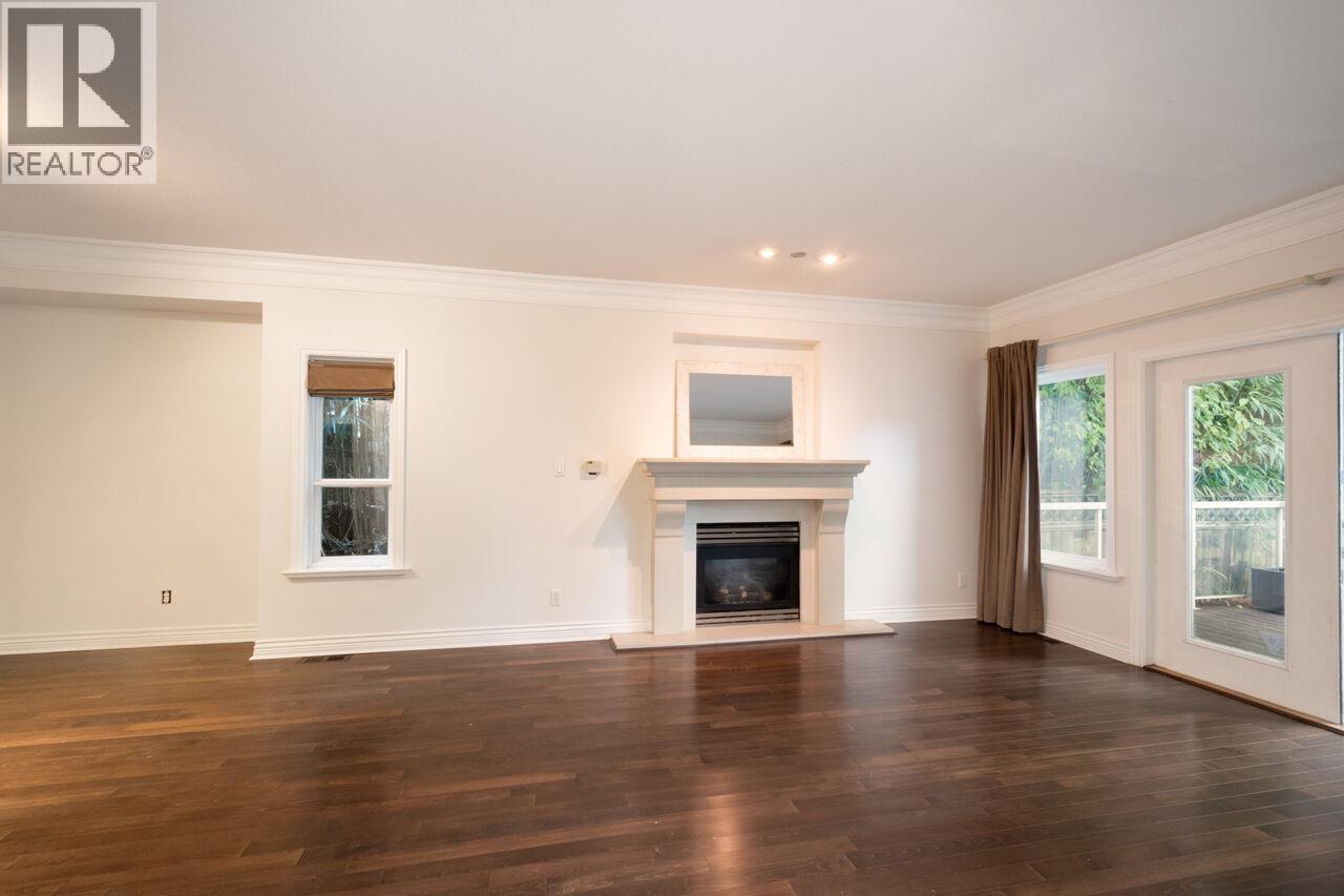 338 N Dollarton Highway, North Vancouver, British Columbia  V7G 1N1 - Photo 7 - R3060186