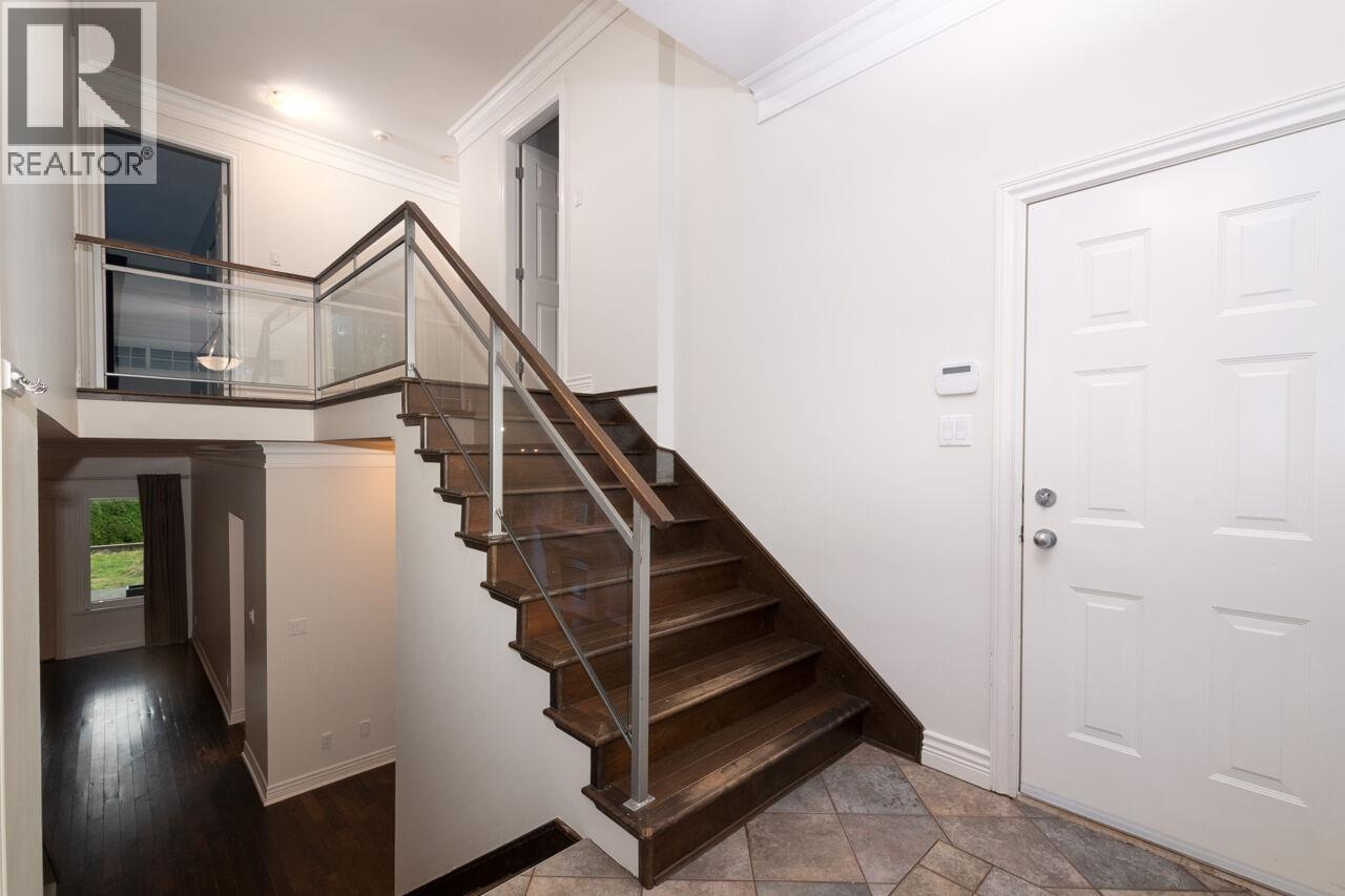 338 N Dollarton Highway, North Vancouver, British Columbia  V7G 1N1 - Photo 23 - R3060186