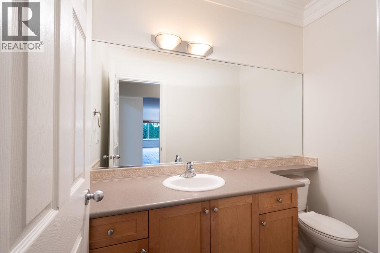 338 N Dollarton Highway, North Vancouver, British Columbia  V7G 1N1 - Photo 21 - R3060186