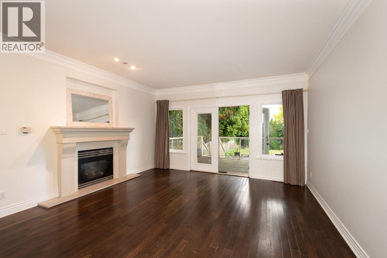 338 N Dollarton Highway, North Vancouver, British Columbia  V7G 1N1 - Photo 8 - R3060186