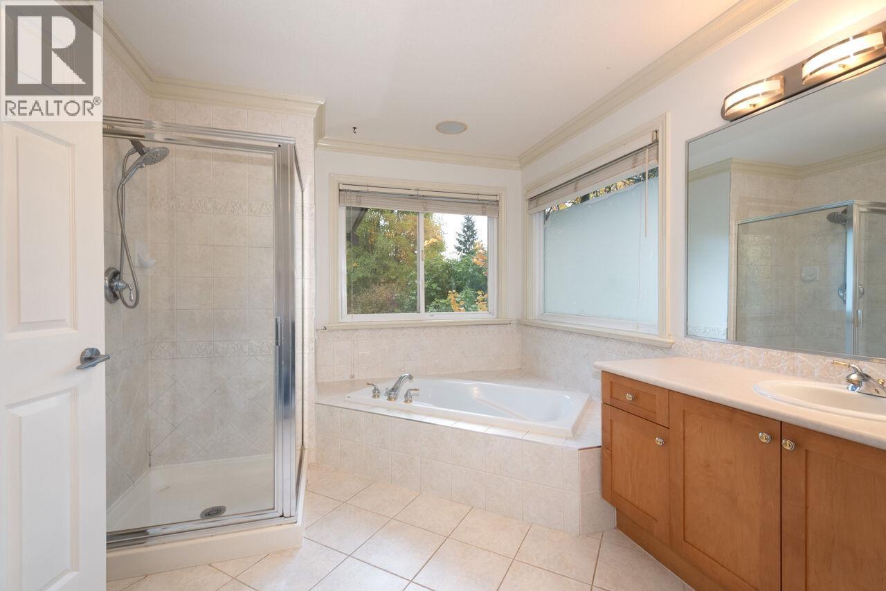 338 N Dollarton Highway, North Vancouver, British Columbia  V7G 1N1 - Photo 27 - R3060186