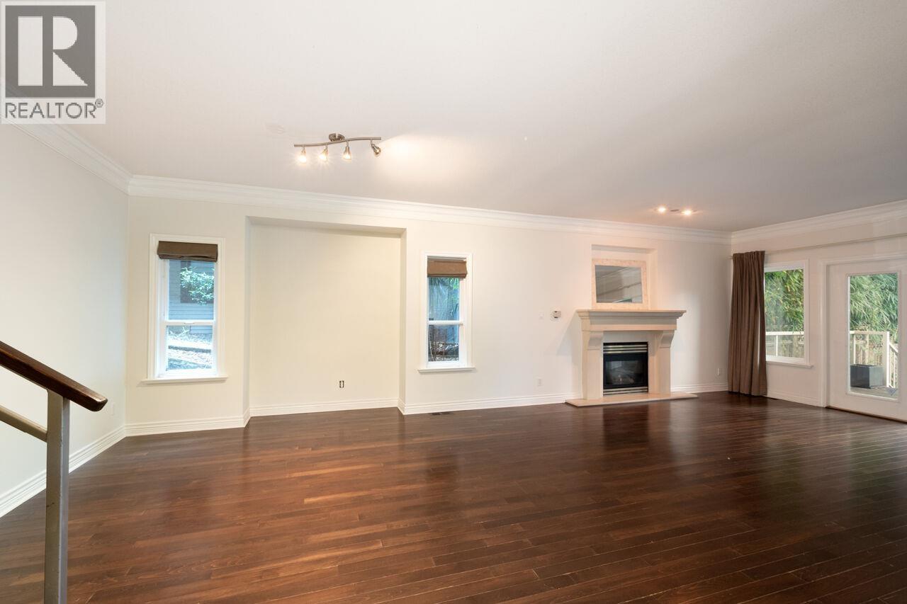 338 N Dollarton Highway, North Vancouver, British Columbia  V7G 1N1 - Photo 6 - R3060186