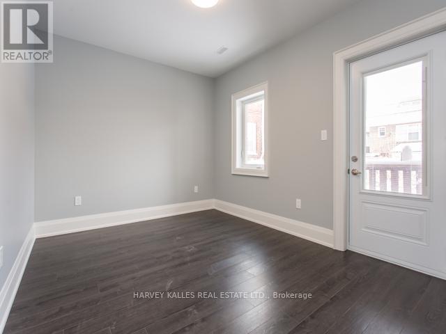 Upper - 987 Avenue Road, Toronto, Ontario  M5P 2K9 - Photo 11 - C12477236