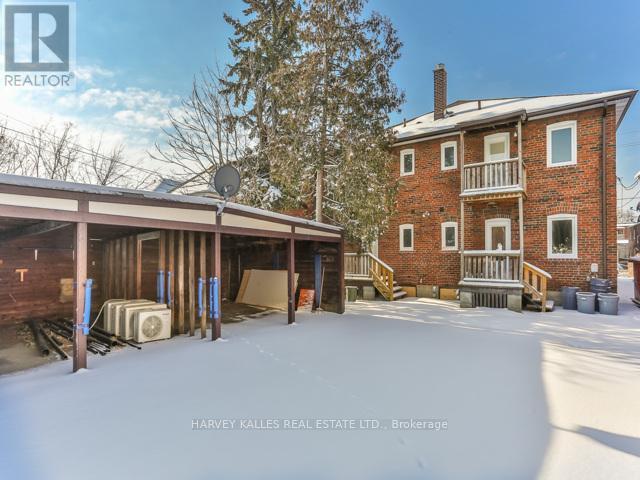 Upper - 987 Avenue Road, Toronto, Ontario  M5P 2K9 - Photo 16 - C12477236