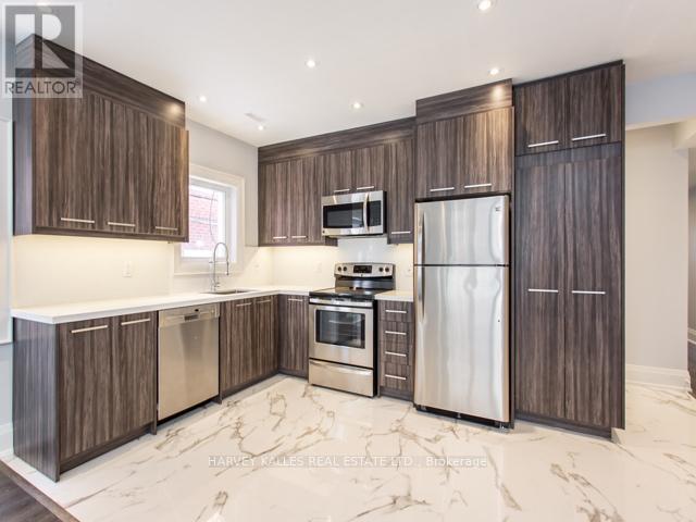 Upper - 987 Avenue Road, Toronto, Ontario  M5P 2K9 - Photo 8 - C12477236