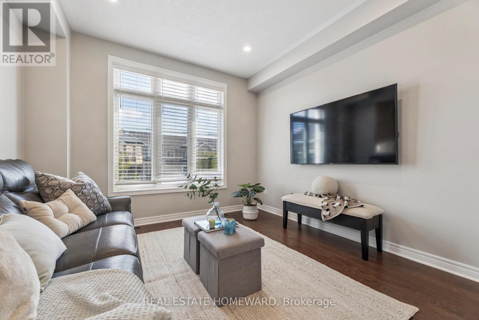 2612 Cerise Manor, Pickering, Ontario  L1X 0G8 - Photo 6 - E12477227