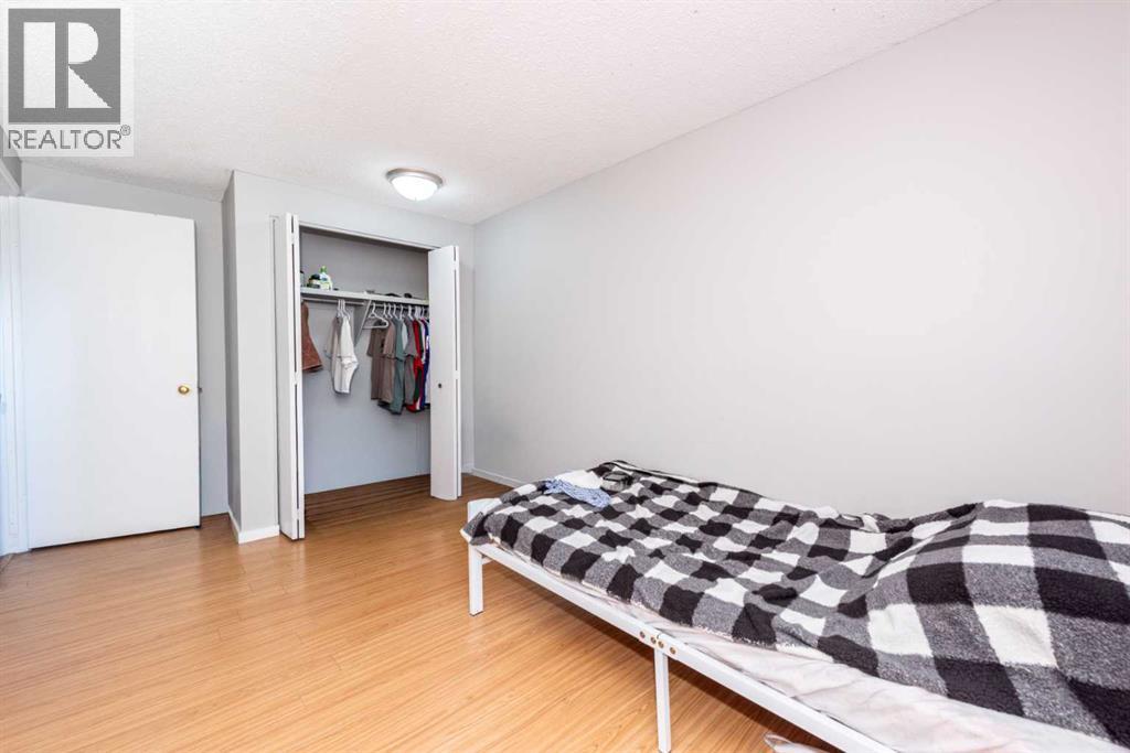 17 Castleridge Way Ne, Calgary, Alberta  T3J 1N8 - Photo 17 - A2266249