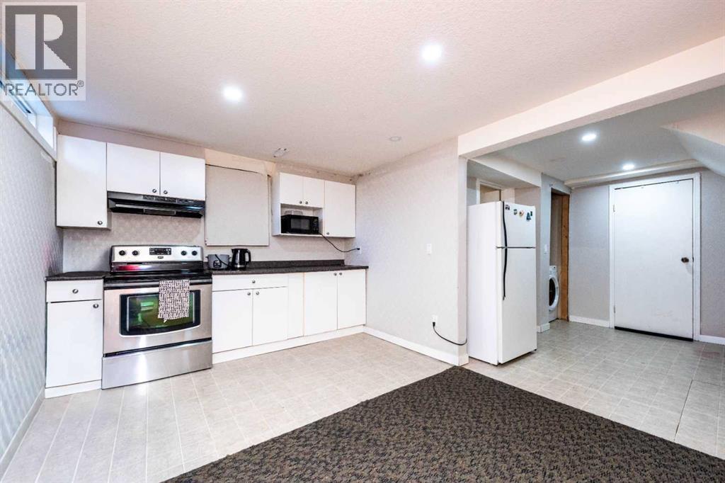 17 Castleridge Way Ne, Calgary, Alberta  T3J 1N8 - Photo 21 - A2266249