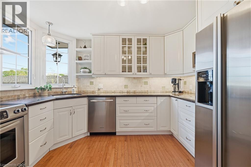 7 Avalon Avenue, Stoney Creek, Ontario  L8G 1X4 - Photo 6 - 40777137