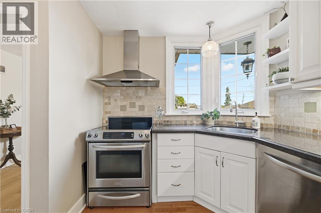 7 Avalon Avenue, Stoney Creek, Ontario  L8G 1X4 - Photo 7 - 40777137