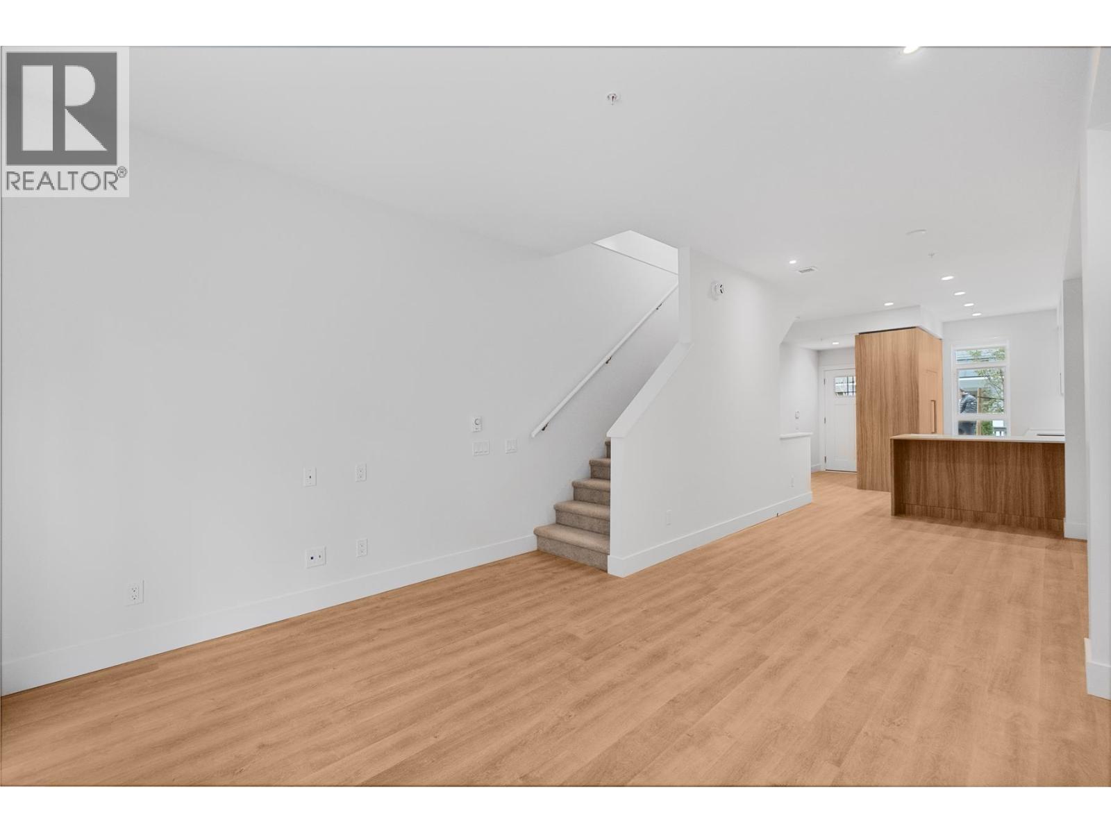 106 2320 Emery Court, North Vancouver, British Columbia  V0V 0V0 - Photo 11 - R3054053