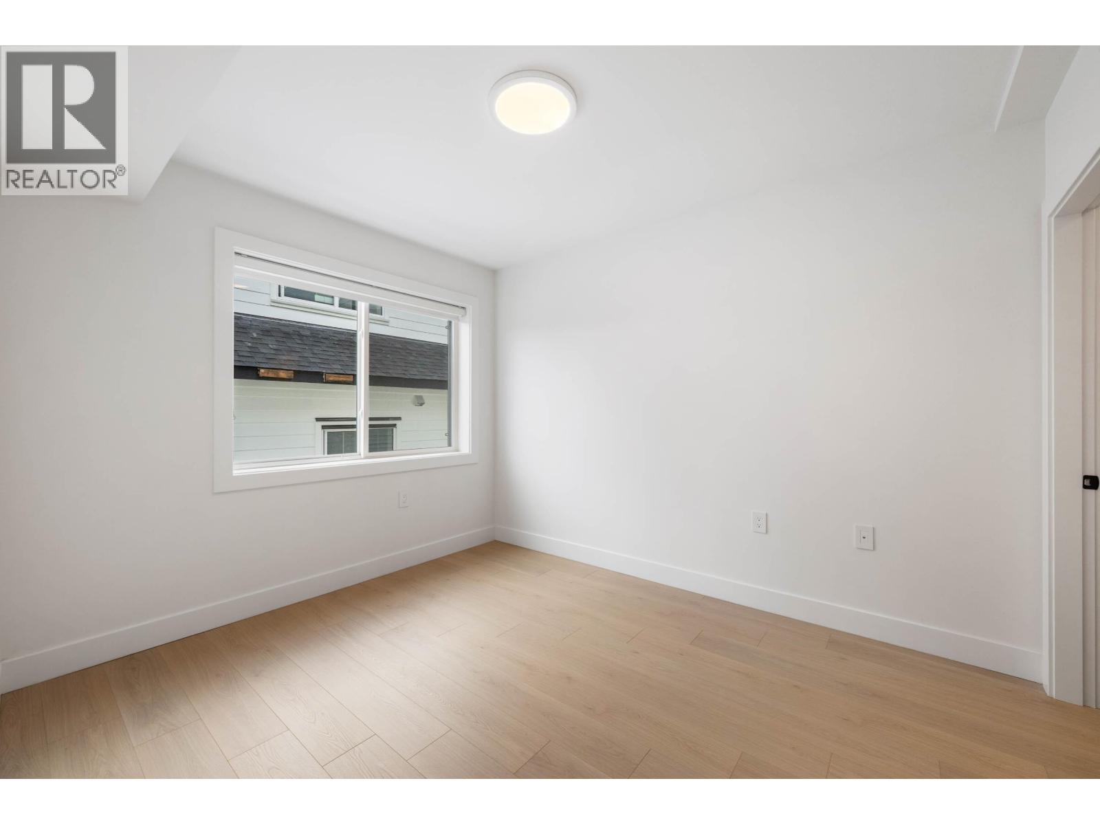 3 3065 Charles Street, Vancouver, British Columbia  V5K 3B6 - Photo 35 - R3060873