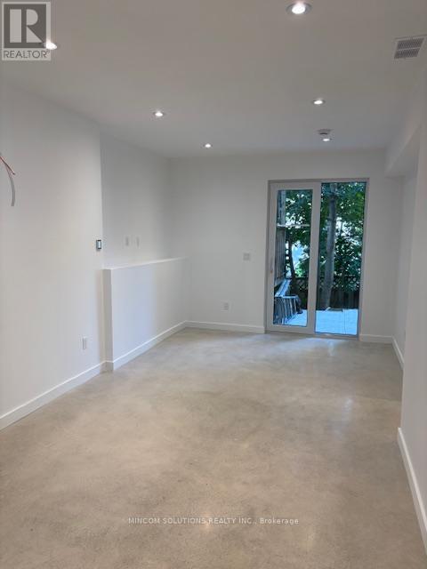 36 Gooch Avenue, Toronto, Ontario  M6S 4L6 - Photo 5 - W12413964