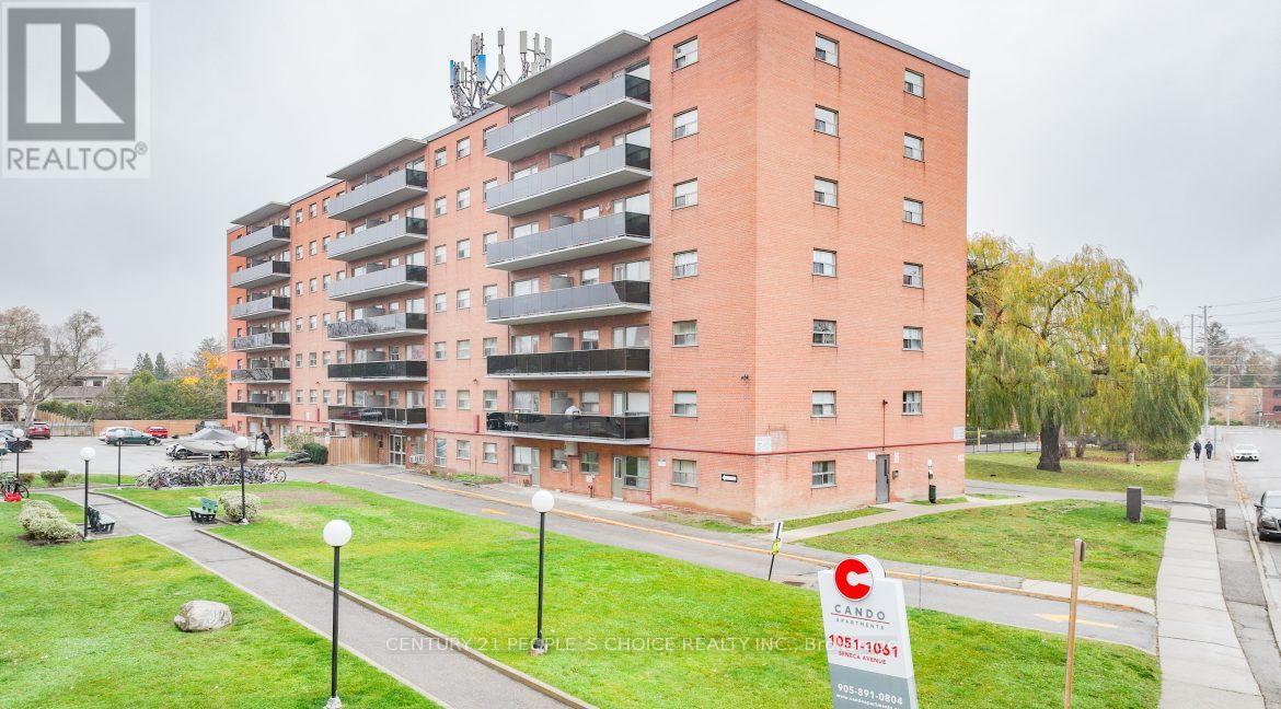 501 - 1061 Seneca Avenue, Mississauga, Ontario  L5G 3X7 - Photo 1 - W12477225