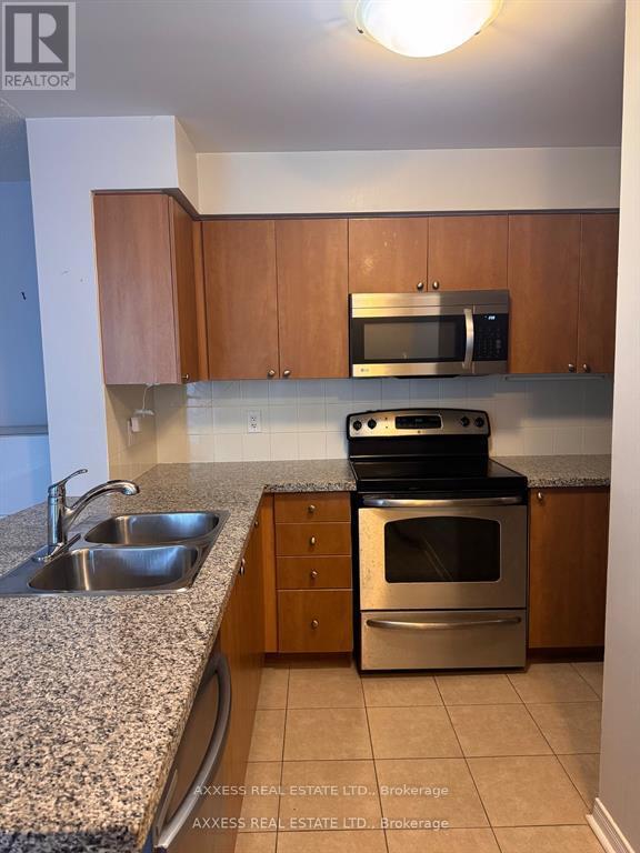 101 - 4850 Glen Erin Drive, Mississauga, Ontario  L5M 7S1 - Photo 3 - W12477231