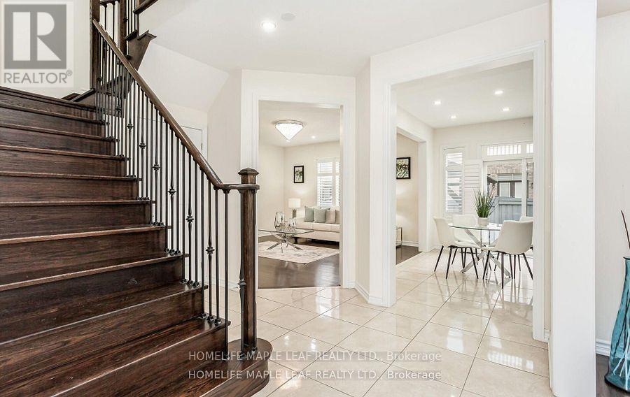 11 Cloverhaven Road, Brampton, Ontario  L6P 4E4 - Photo 26 - W12477232