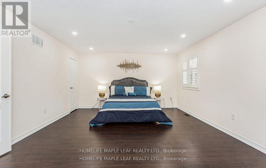 11 Cloverhaven Road, Brampton, Ontario  L6P 4E4 - Photo 28 - W12477232