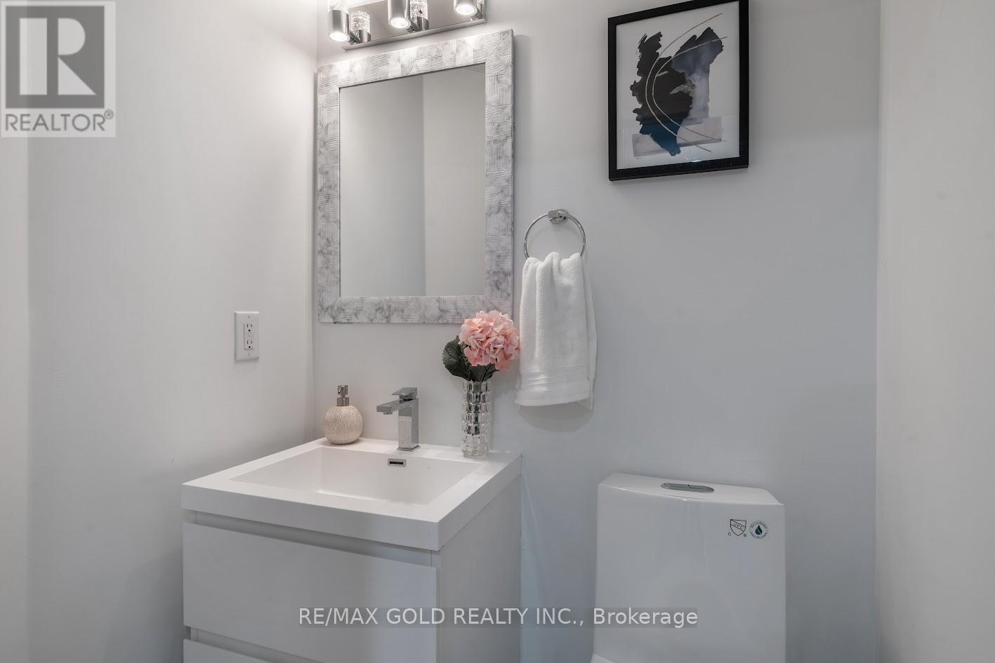 7 Harding Street, Halton Hills, Ontario  L7G 6B1 - Photo 11 - W12477239