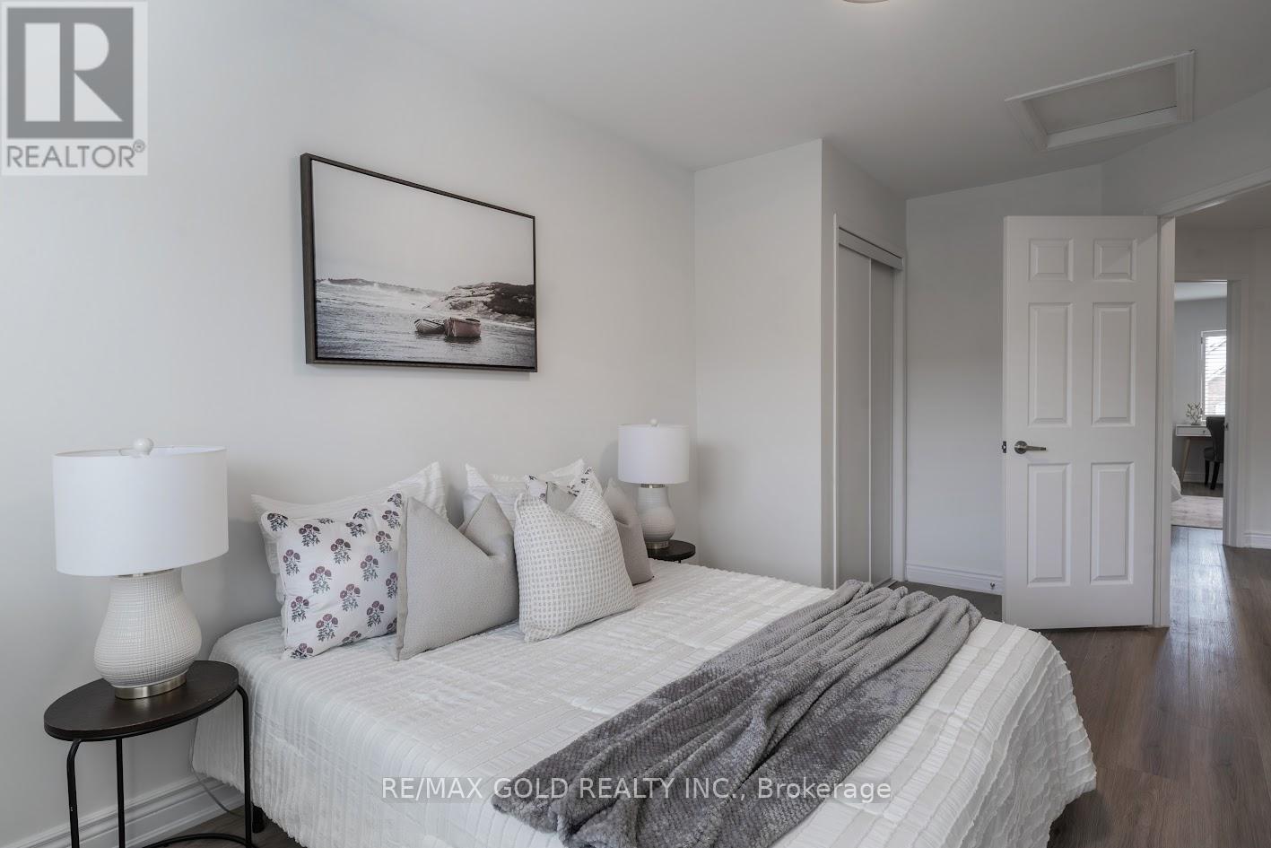 7 Harding Street, Halton Hills, Ontario  L7G 6B1 - Photo 18 - W12477239