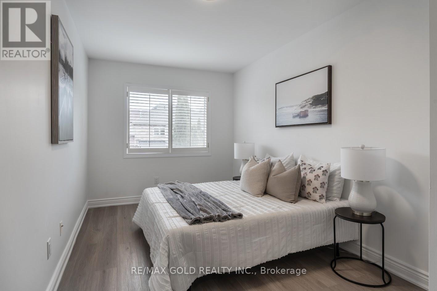 7 Harding Street, Halton Hills, Ontario  L7G 6B1 - Photo 19 - W12477239