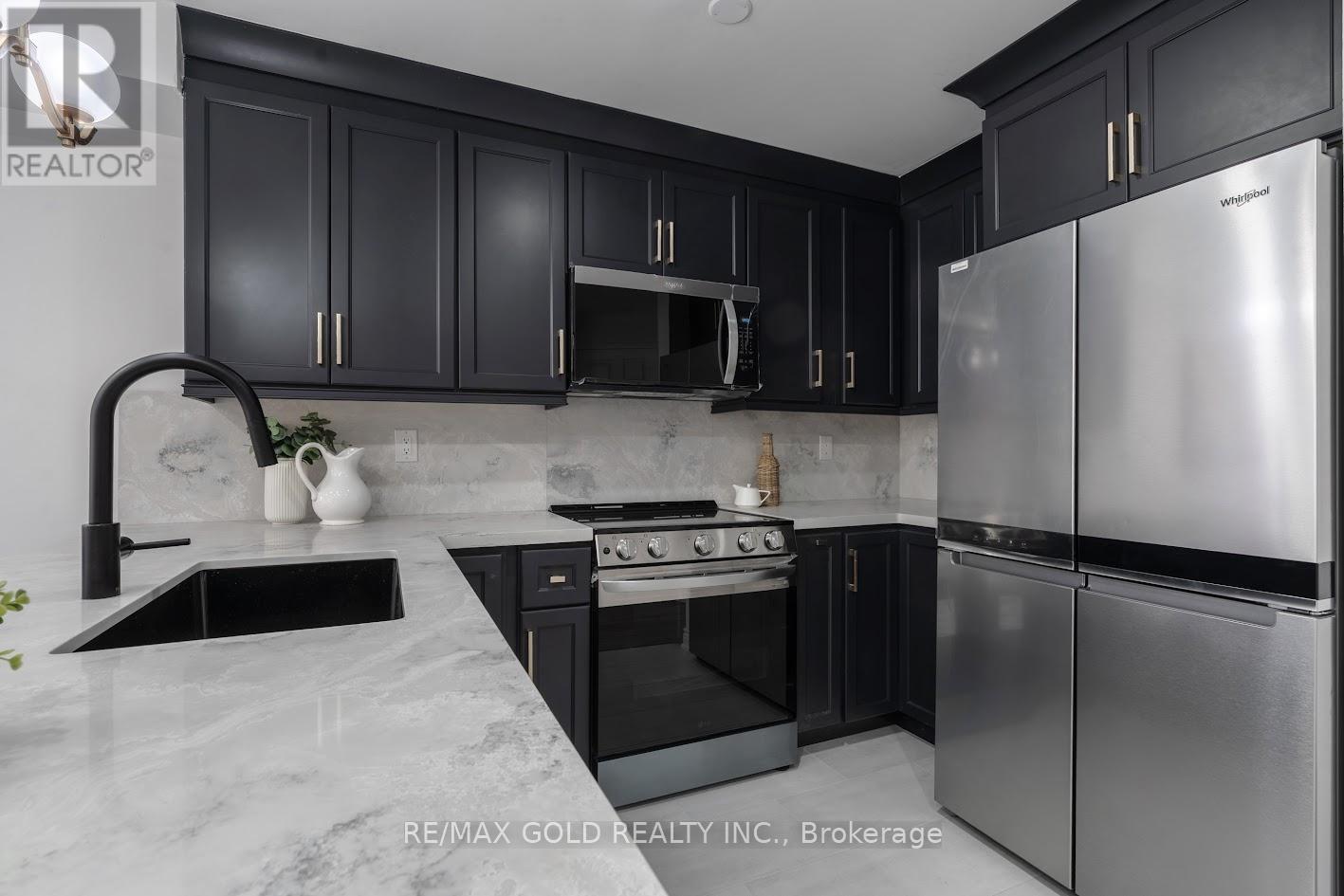 7 Harding Street, Halton Hills, Ontario  L7G 6B1 - Photo 38 - W12477239