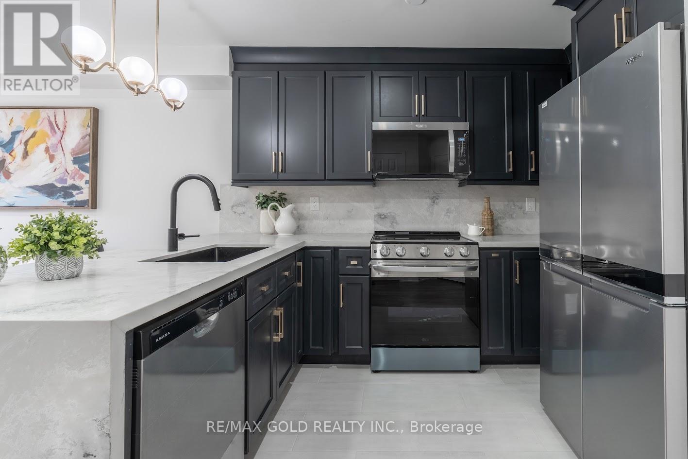 7 Harding Street, Halton Hills, Ontario  L7G 6B1 - Photo 39 - W12477239