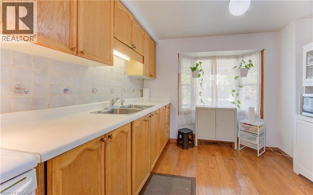307 Northlake Drive Unit# A, Waterloo, Ontario  N2V 1W5 - Photo 14 - 40780831
