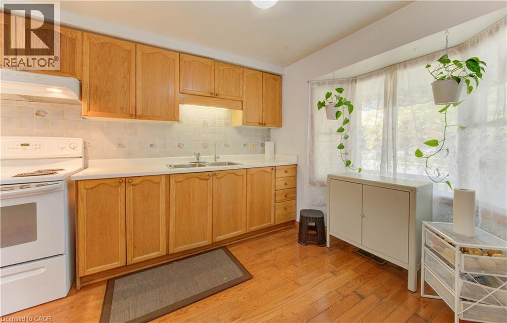 307 Northlake Drive Unit# A, Waterloo, Ontario  N2V 1W5 - Photo 8 - 40780831