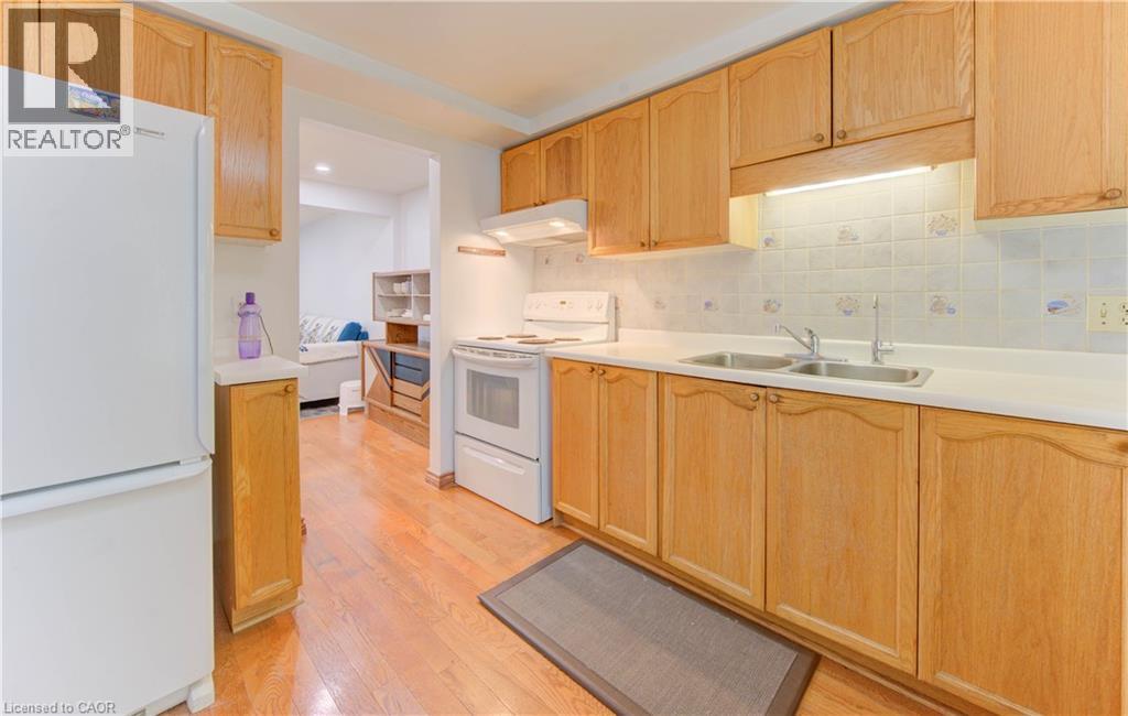307 Northlake Drive Unit# A, Waterloo, Ontario  N2V 1W5 - Photo 9 - 40780831