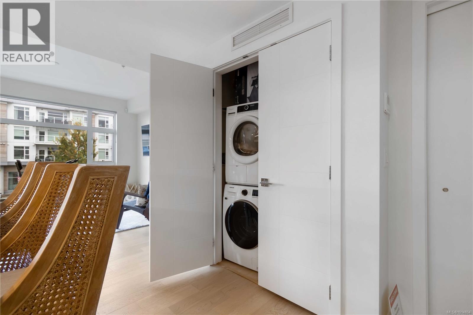 202 5122 Cordova Bay Rd, Saanich, British Columbia V8Y 2K5 - Photo 24 - 1014804