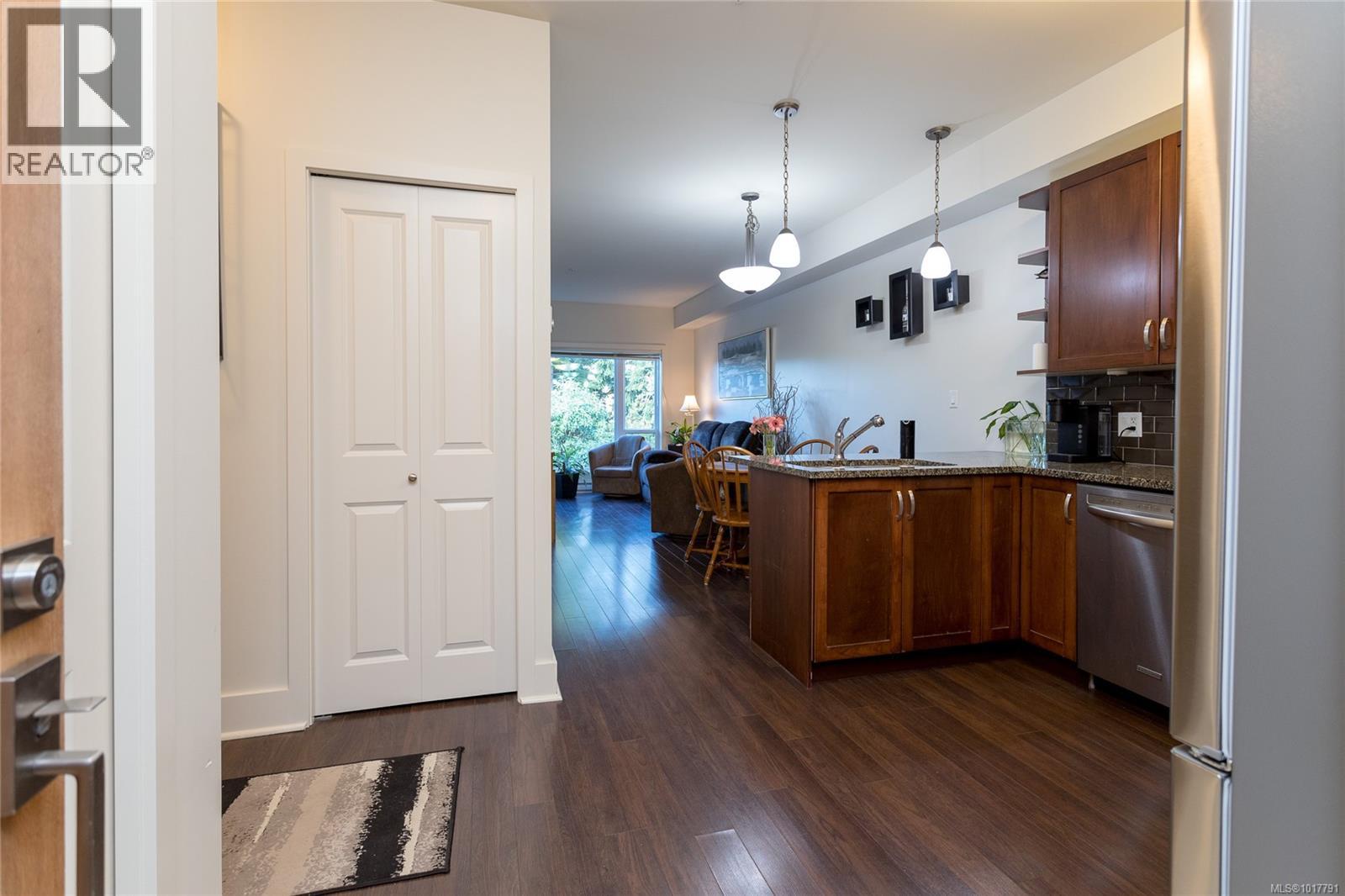 311 866 Brock Ave, Langford, British Columbia  V9B 3C6 - Photo 5 - 1017791