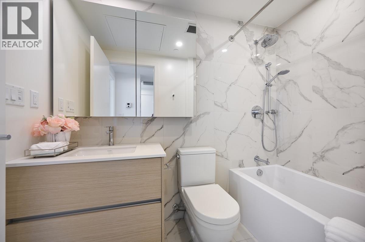 2002 200 Klahanie Court, West Vancouver, British Columbia  V7P 0E4 - Photo 15 - R3060836