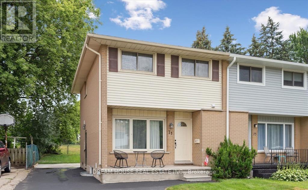 71 OVERLEA DRIVE, Kitchener, Ontario