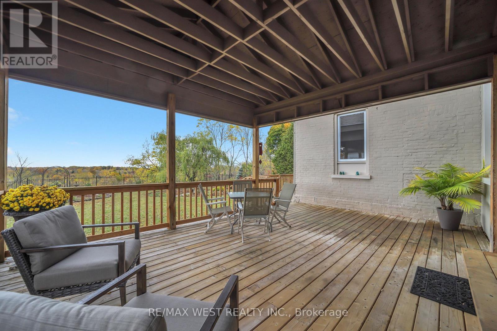 72 Banfield Street S, Brant, Ontario  N3L 2Z1 - Photo 11 - X12477241