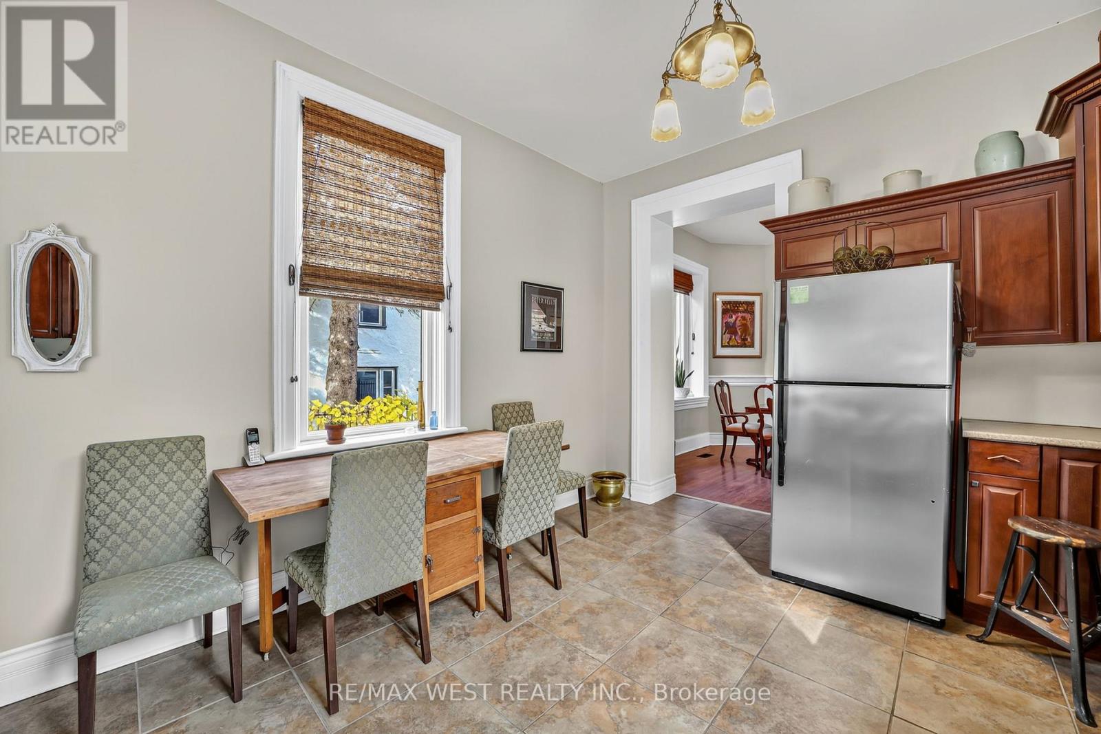 72 Banfield Street S, Brant, Ontario  N3L 2Z1 - Photo 4 - X12477241
